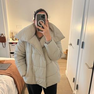 Banana Republic Puffer Jacket